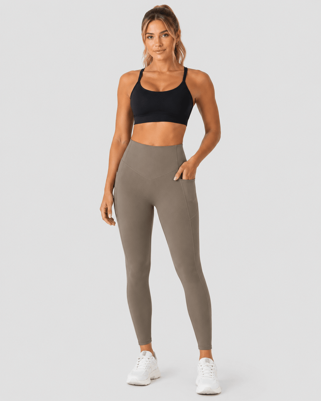 Sculpting High-Waisted Pocket Training Leggings - Aessove