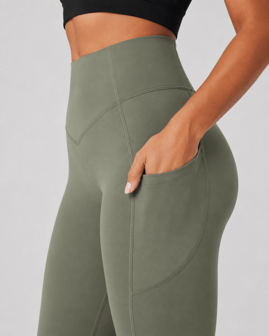 Sculpting High-Waisted Pocket Training Leggings - Aessove