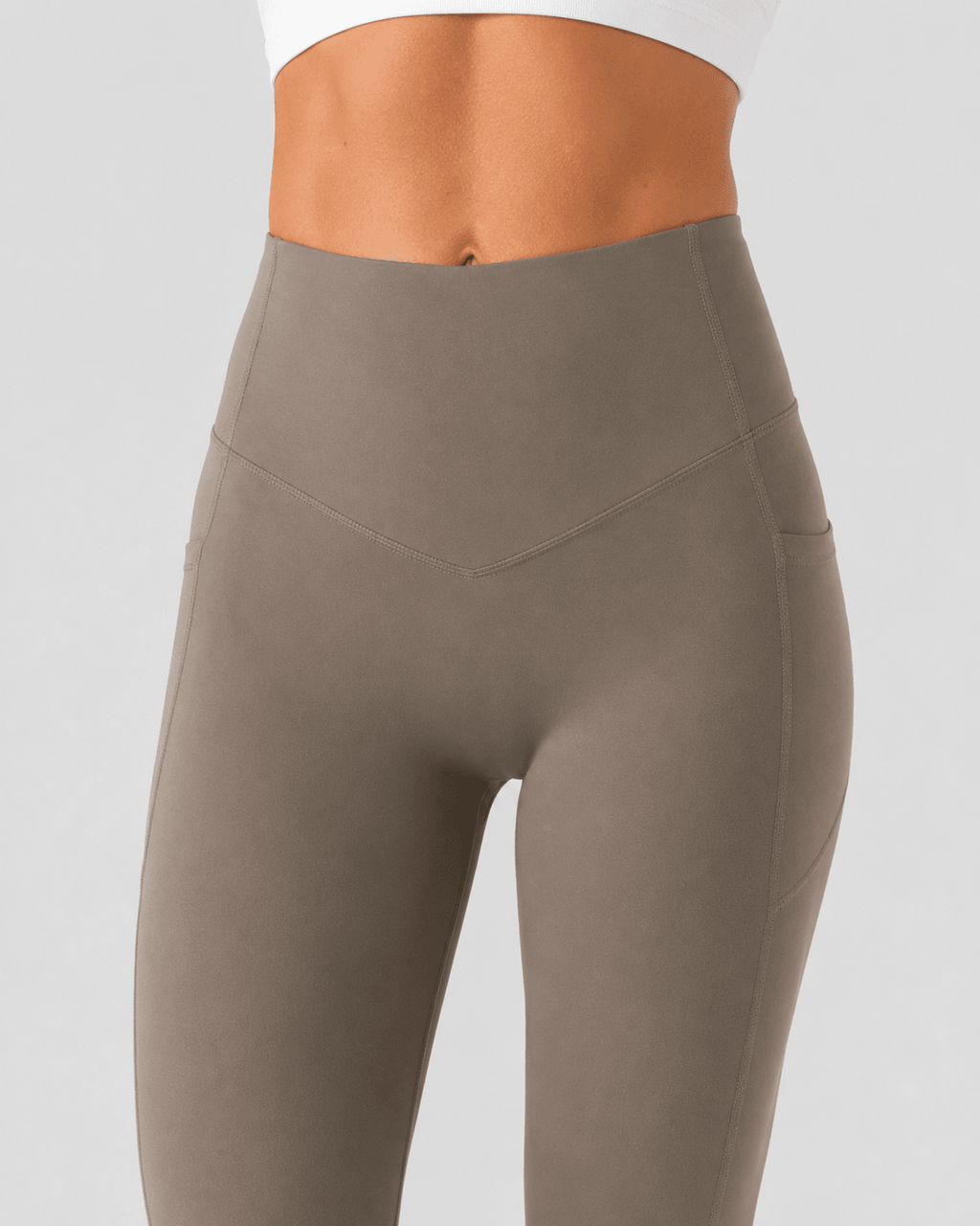 Sculpting High-Waisted Pocket Training Leggings - Aessove