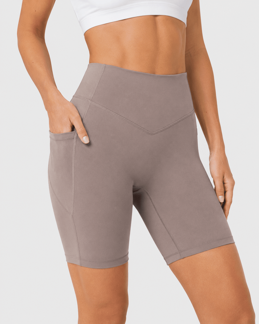 Tummy Control High-Waisted Pocket Training Shorts – 7" - Aessove